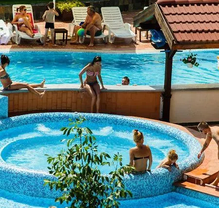 Apartman In Belvedere Club 550 M From Lift *